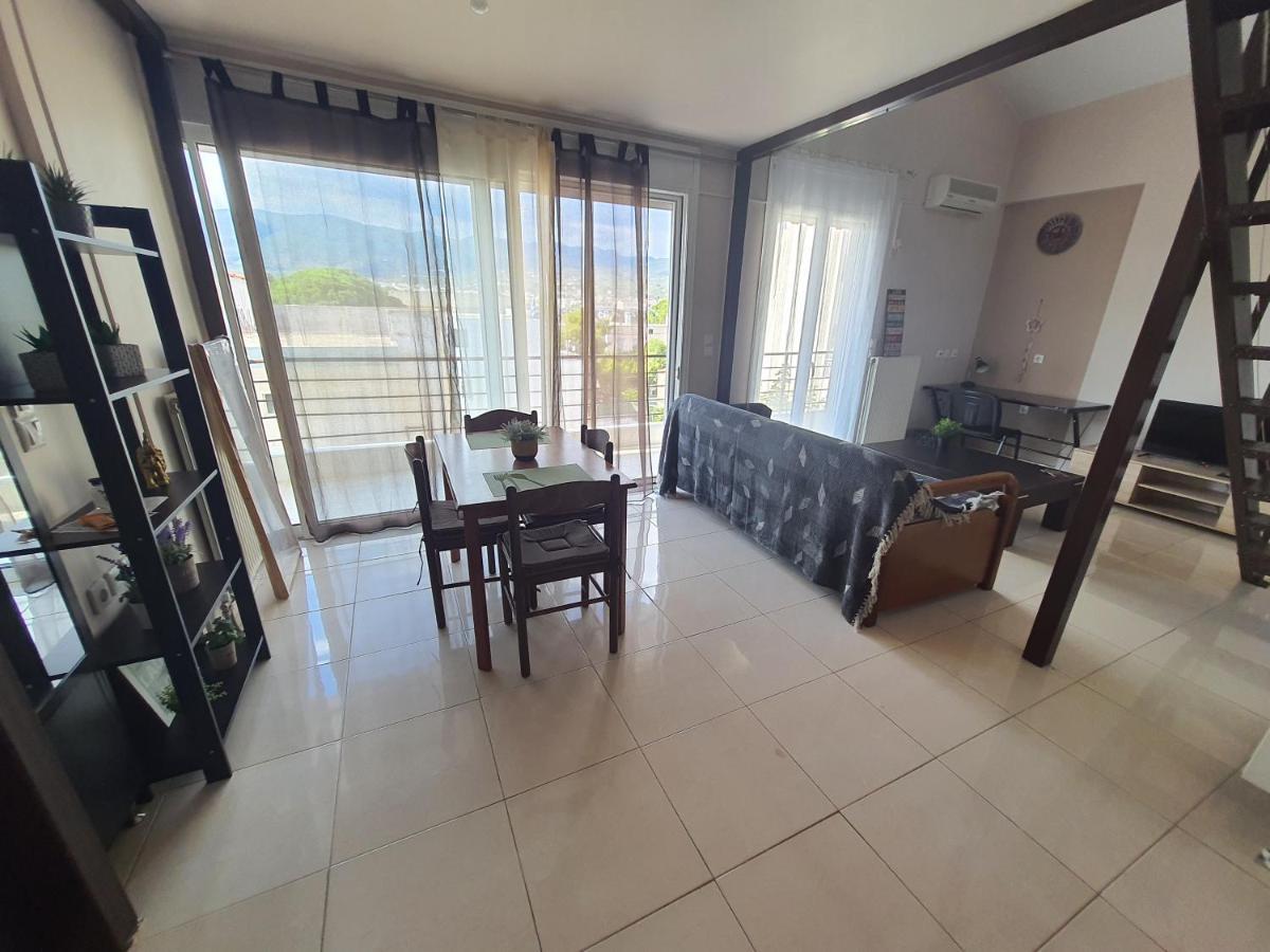 Seaside Beach Apartment Kalamata Esterno foto
